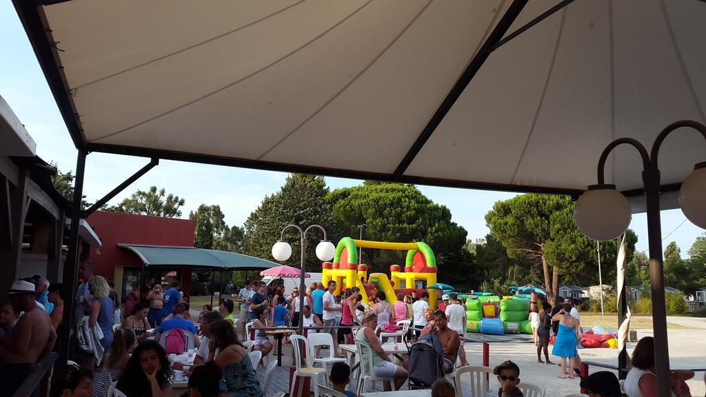 Village Vacances Les Abricotiers 페르피냥 외부 사진