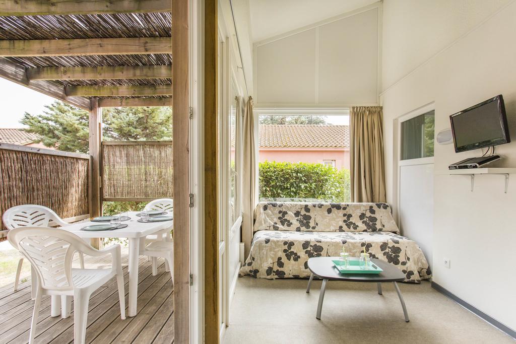Village Vacances Les Abricotiers 페르피냥 외부 사진
