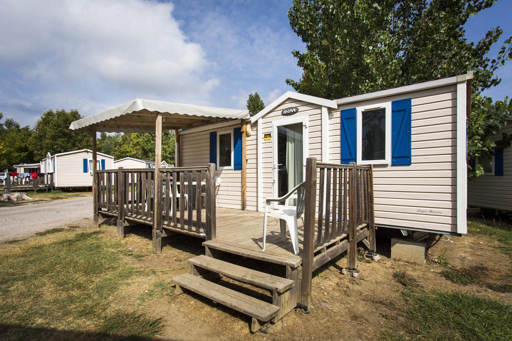 Village Vacances Les Abricotiers 페르피냥 외부 사진